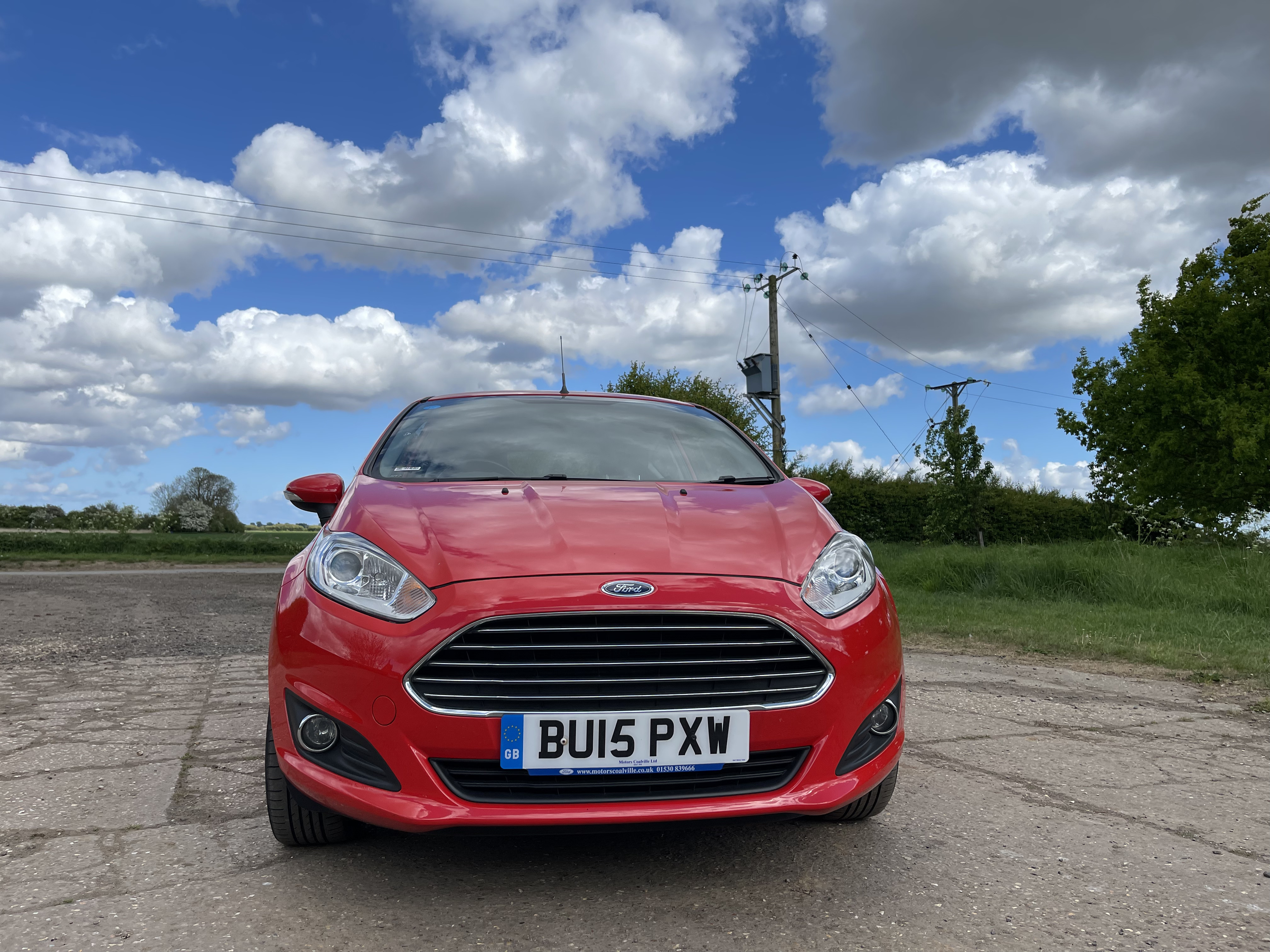 Ford Fiesta - Thumbnail 2